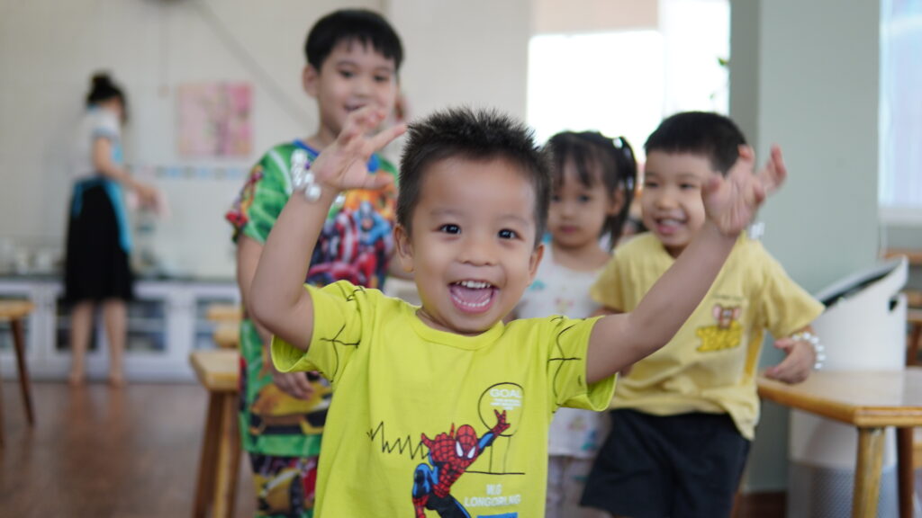 Các bài hát tiếng Anh cho trẻ em mẫu giáo giúp bé dễ tiếp thu