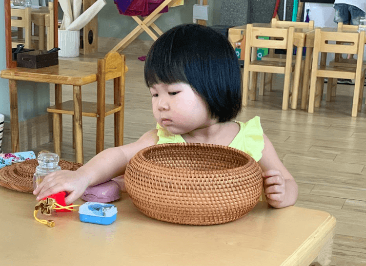 Cho con được thoải mái, tự nhiên, làm những điều mình thích.