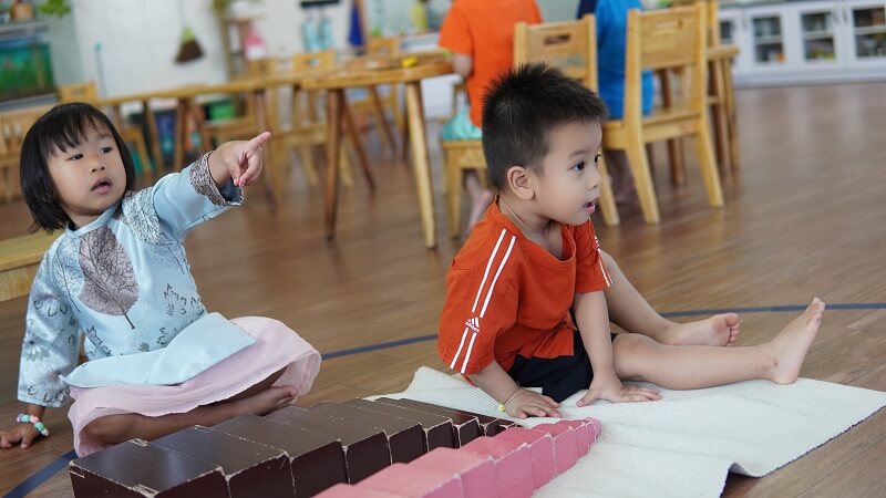 Hình ảnh các bé đang chơi cùng nhau Hình ảnh các bé đang chơi cùng nhau