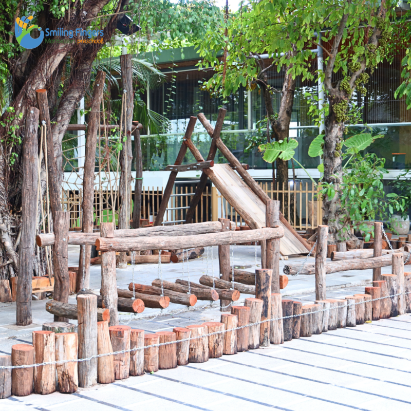 Khu vui chơi vận động tại sân trường Smiling Fingers Thủ Đức